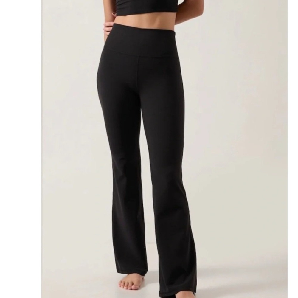 Athleta Elation Flare Pant Women Size M Black Nylon Spandex High Rise Yoga